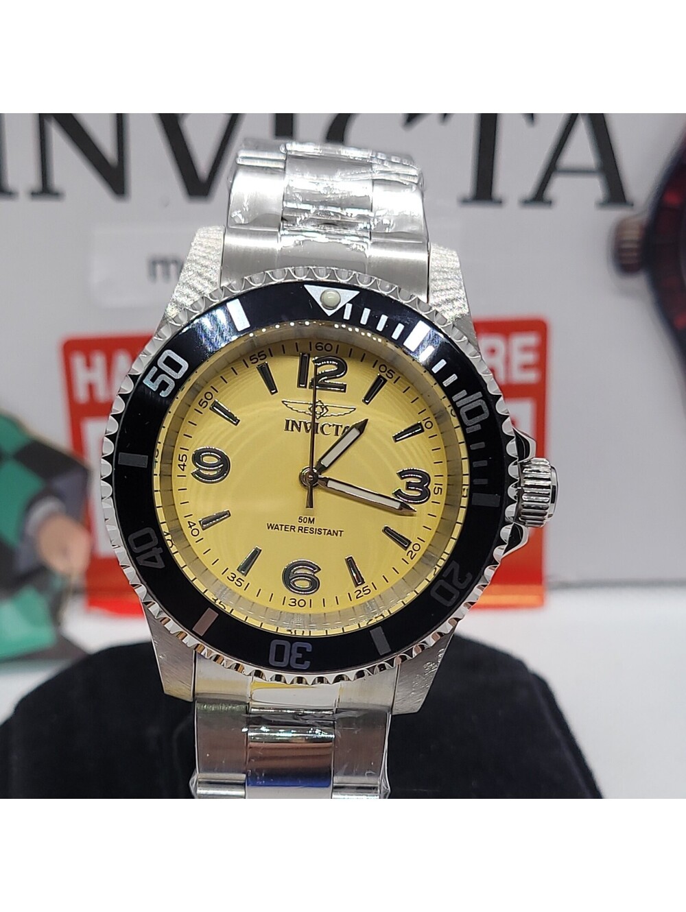 501 Invicta Pro Diver Men's 40mm Quartz Analog Gold Dial Black Bezel SS Bracelet